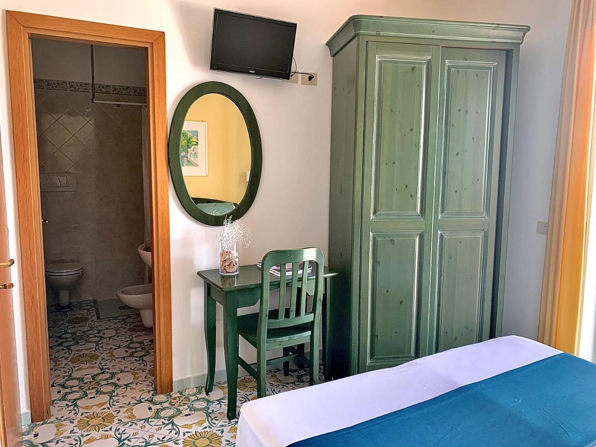 Resort Villa Flavio Casamicciola Terme Bagian luar foto