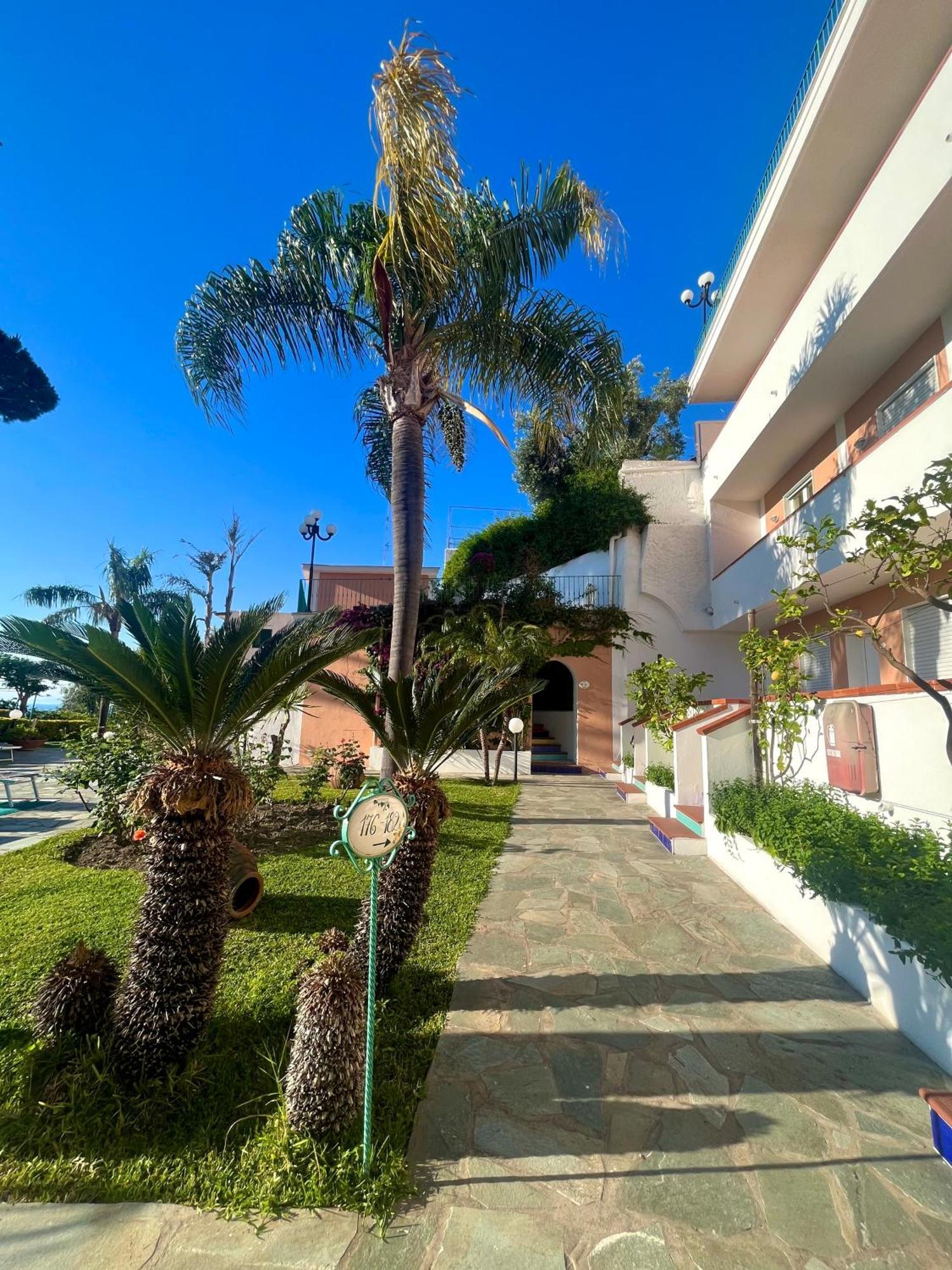 Resort Villa Flavio Casamicciola Terme Bagian luar foto
