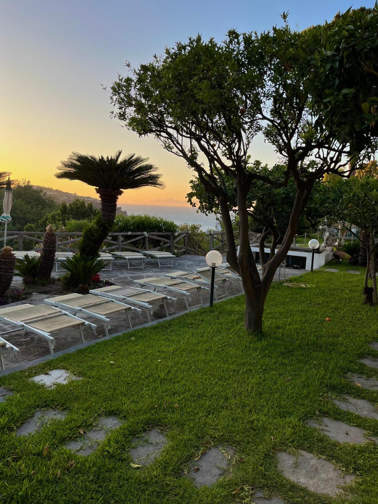 Resort Villa Flavio Casamicciola Terme Bagian luar foto